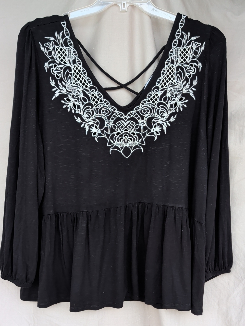 Black Embroidered V-Neck Peplum Top - Unbranded